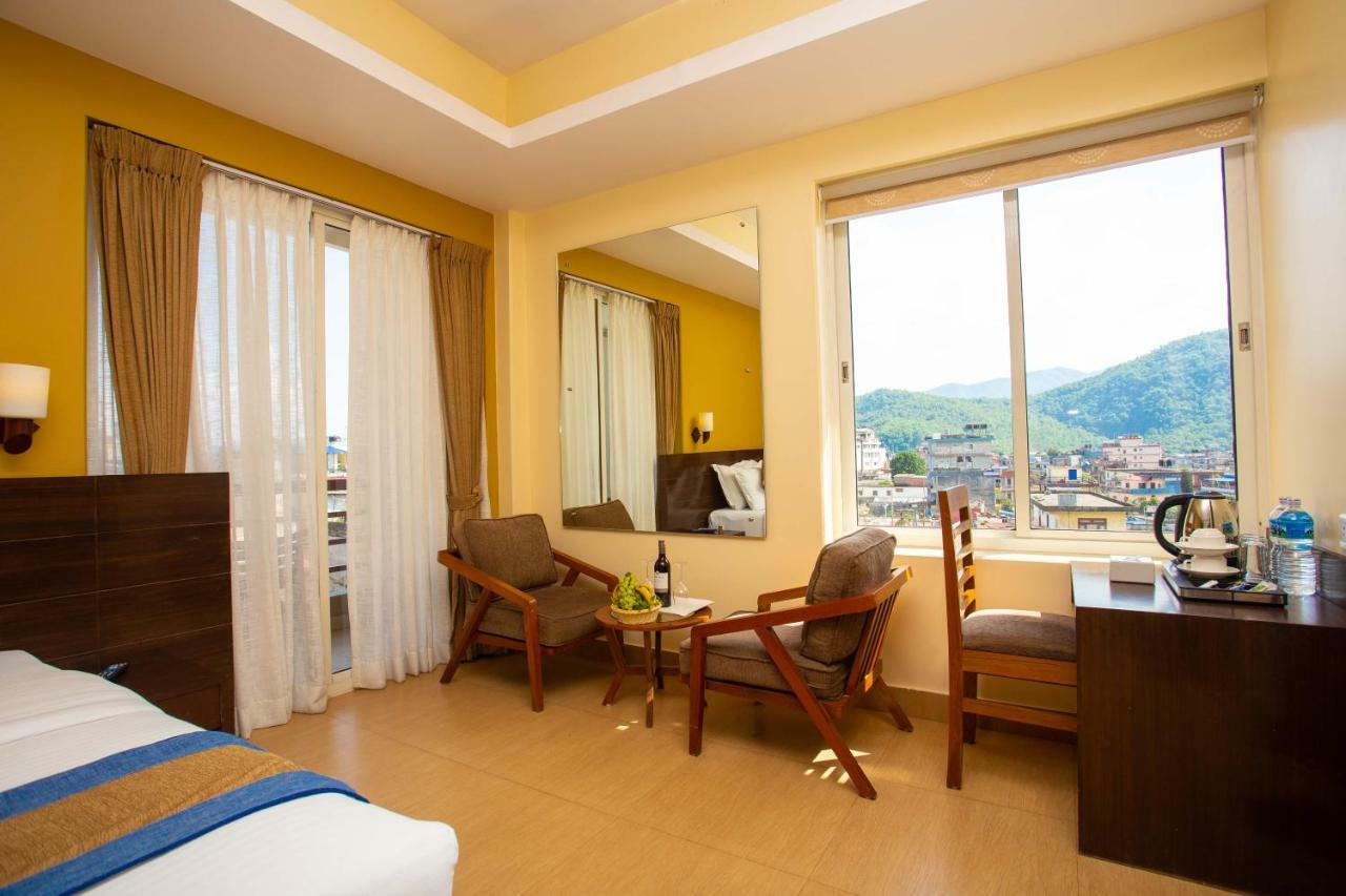 Hotel Lake Paradise Pokhara Exterior foto