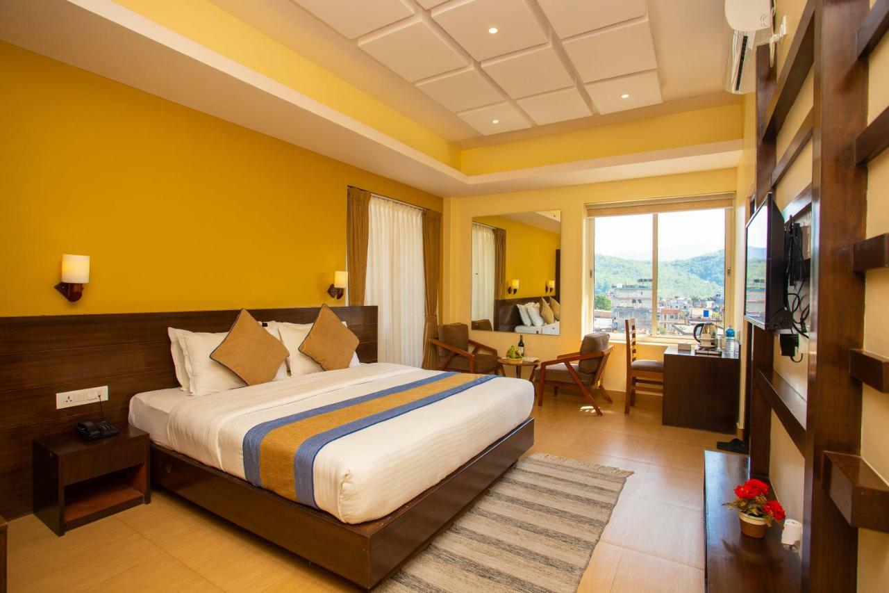 Hotel Lake Paradise Pokhara Exterior foto