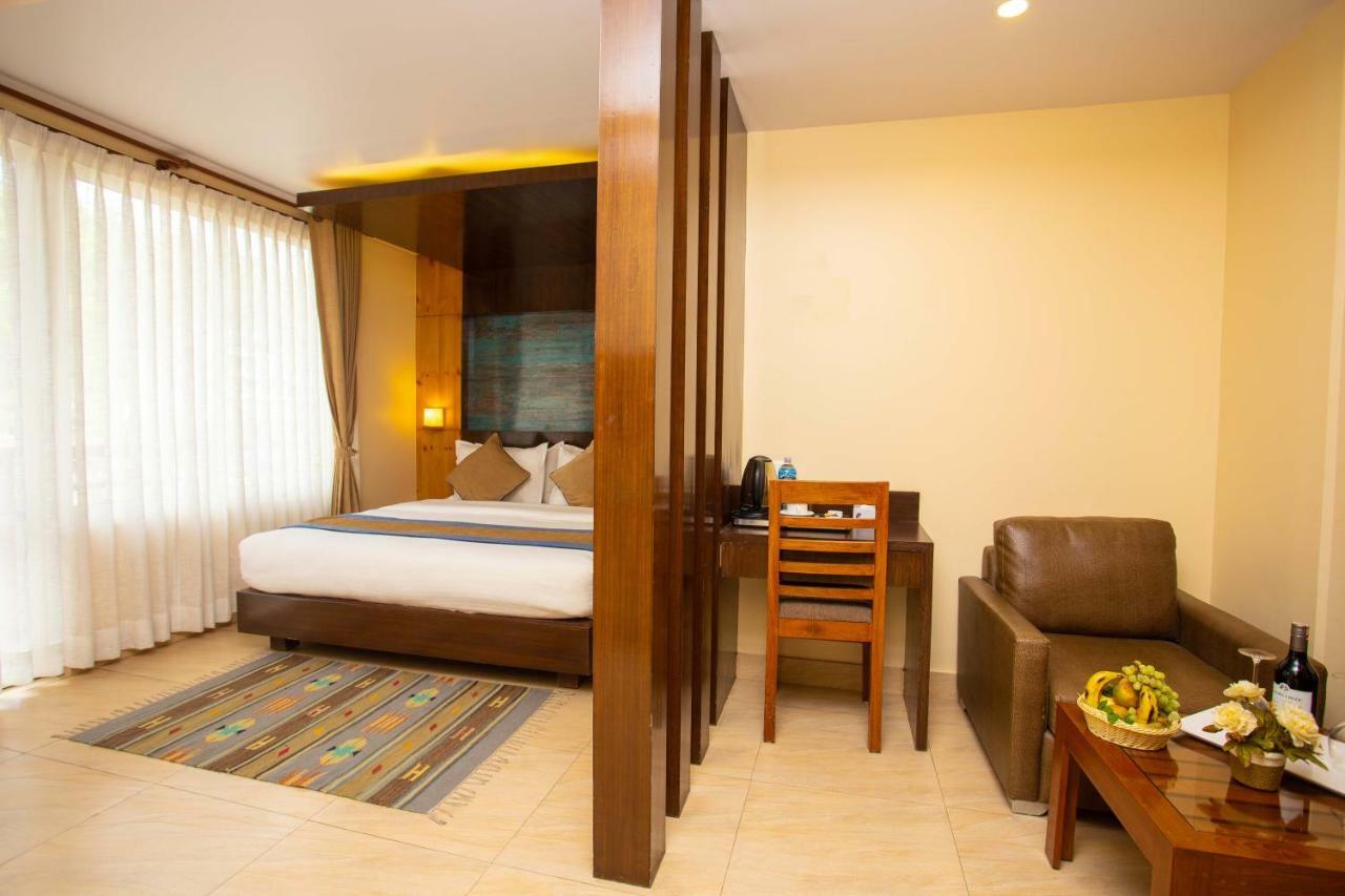 Hotel Lake Paradise Pokhara Exterior foto