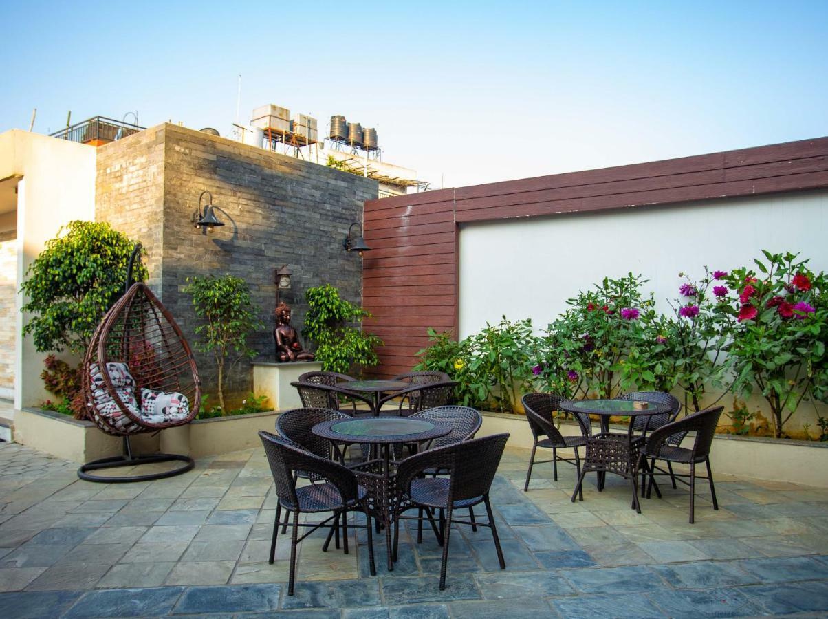 Hotel Lake Paradise Pokhara Exterior foto