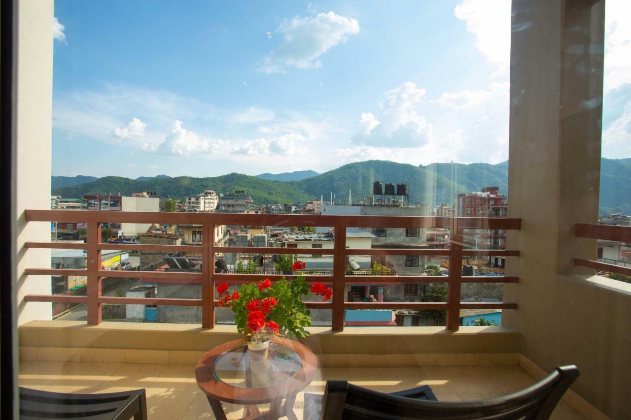 Hotel Lake Paradise Pokhara Exterior foto